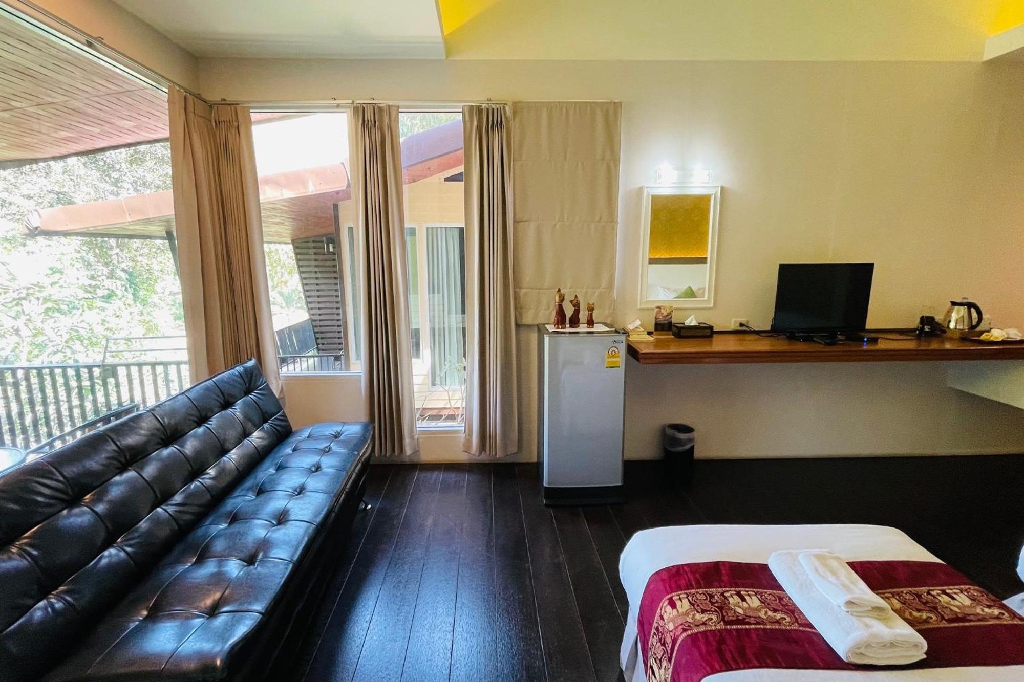 Baan Rim Kwai Paerimnam Resort Kanchanaburi Luaran gambar