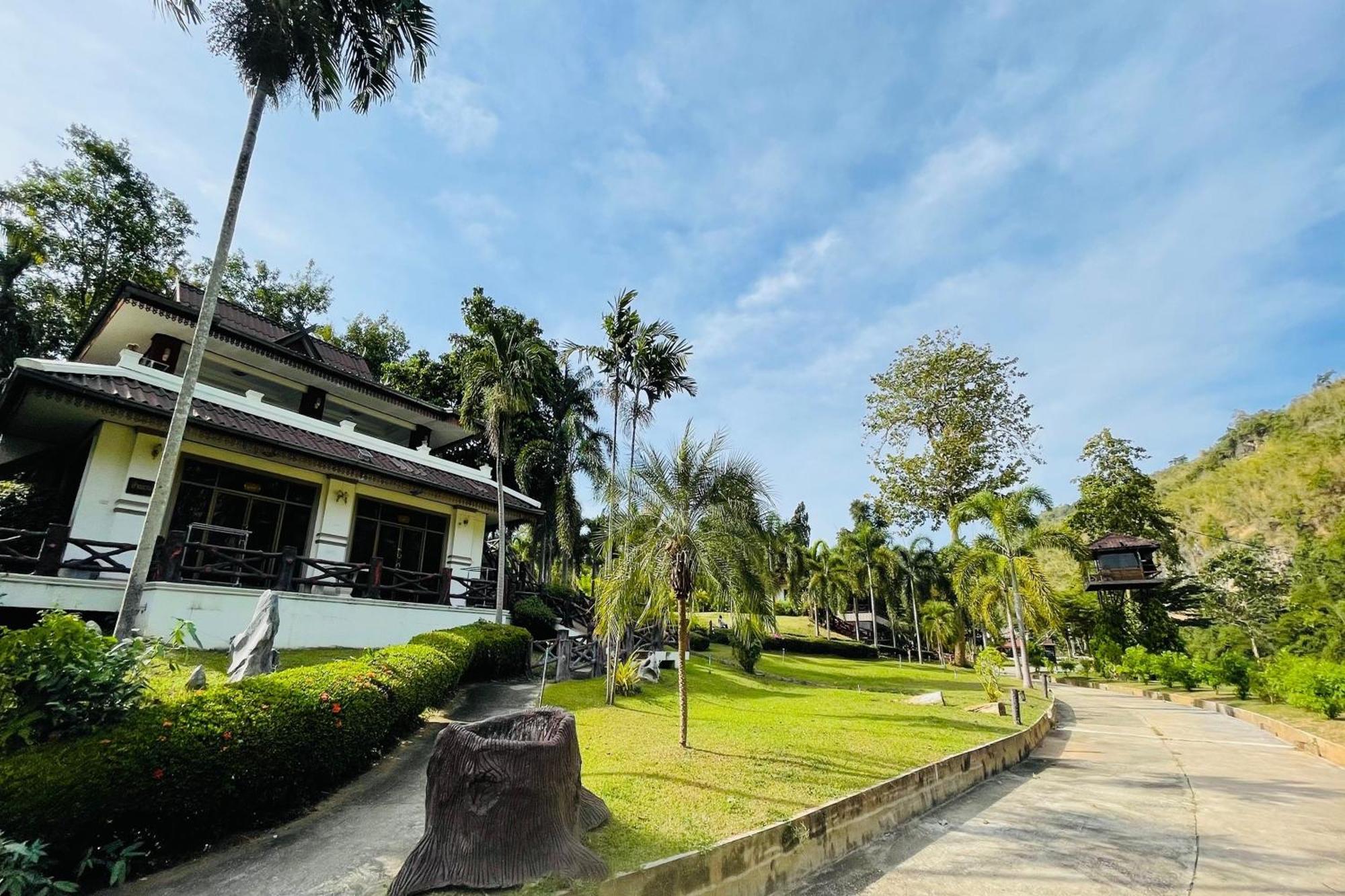 Baan Rim Kwai Paerimnam Resort Kanchanaburi Luaran gambar